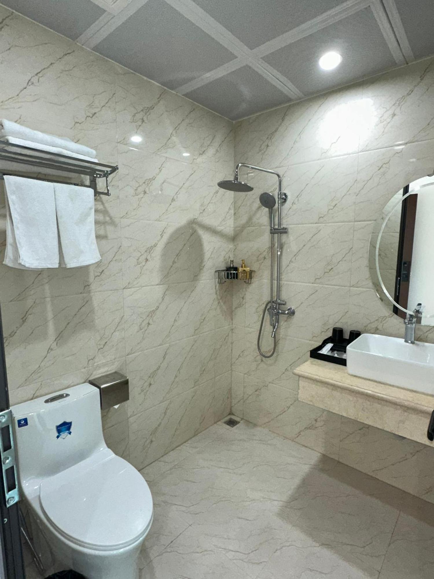 Vinh Khang Ha Long Hotel Exterior foto